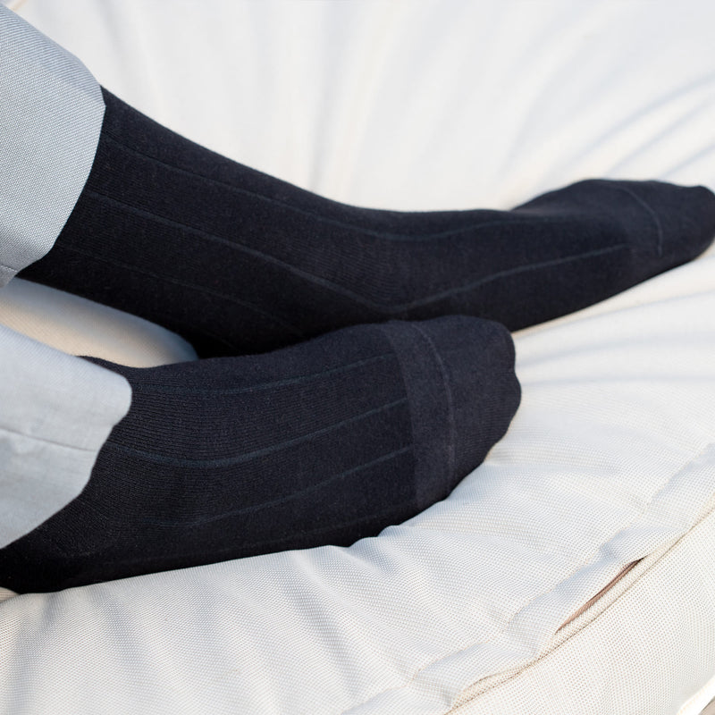 Indulgent Cashmere Men's Socks - Black